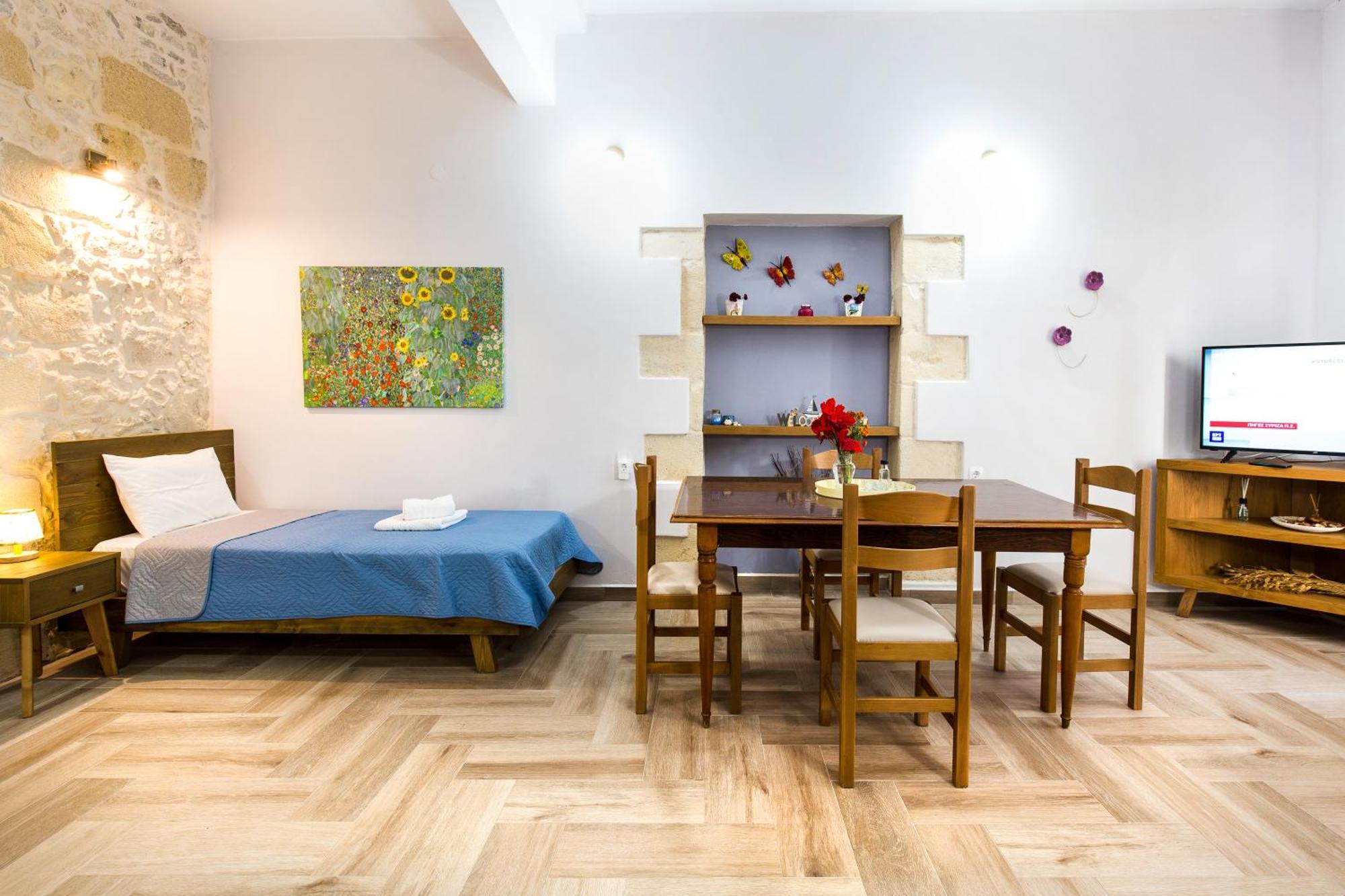 Eliana's Stone House Apartment *