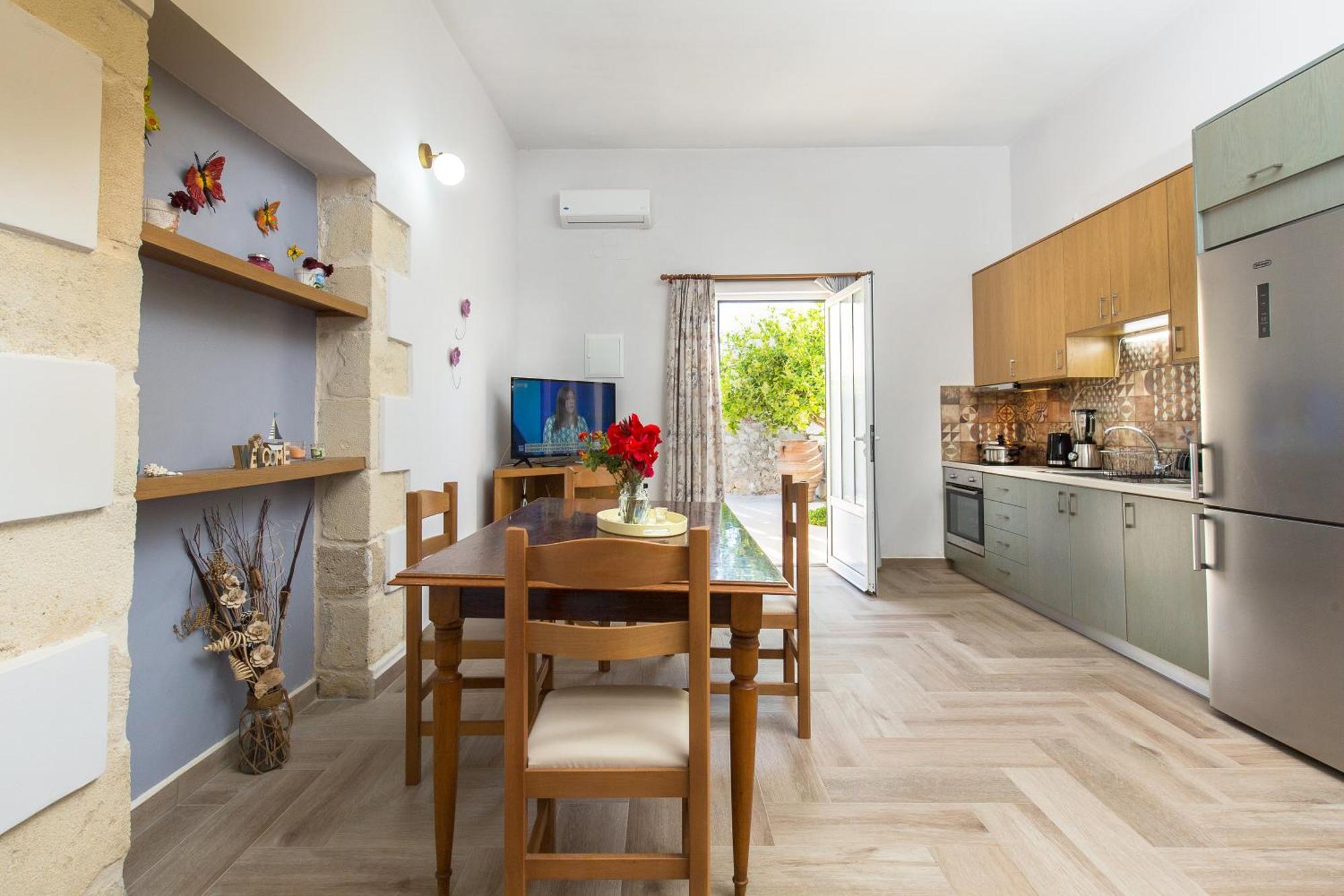 Apartment Eliana's Stone House *